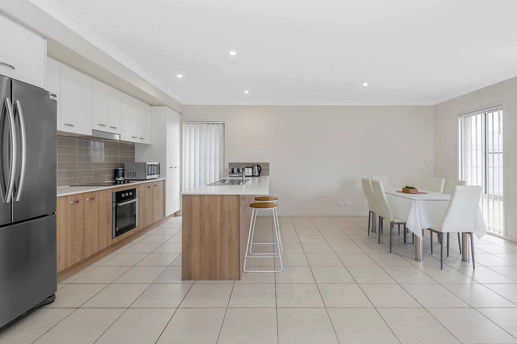 6 Lamont Street, Coomera QLD 4209, Coomera - Thumbnail 2