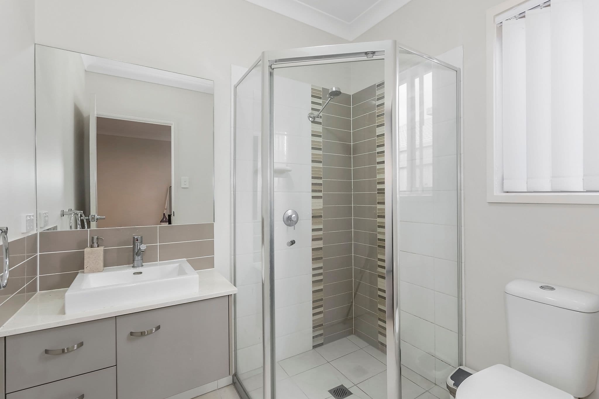 6 Lamont Street, Coomera QLD 4209, Coomera - Thumbnail 8