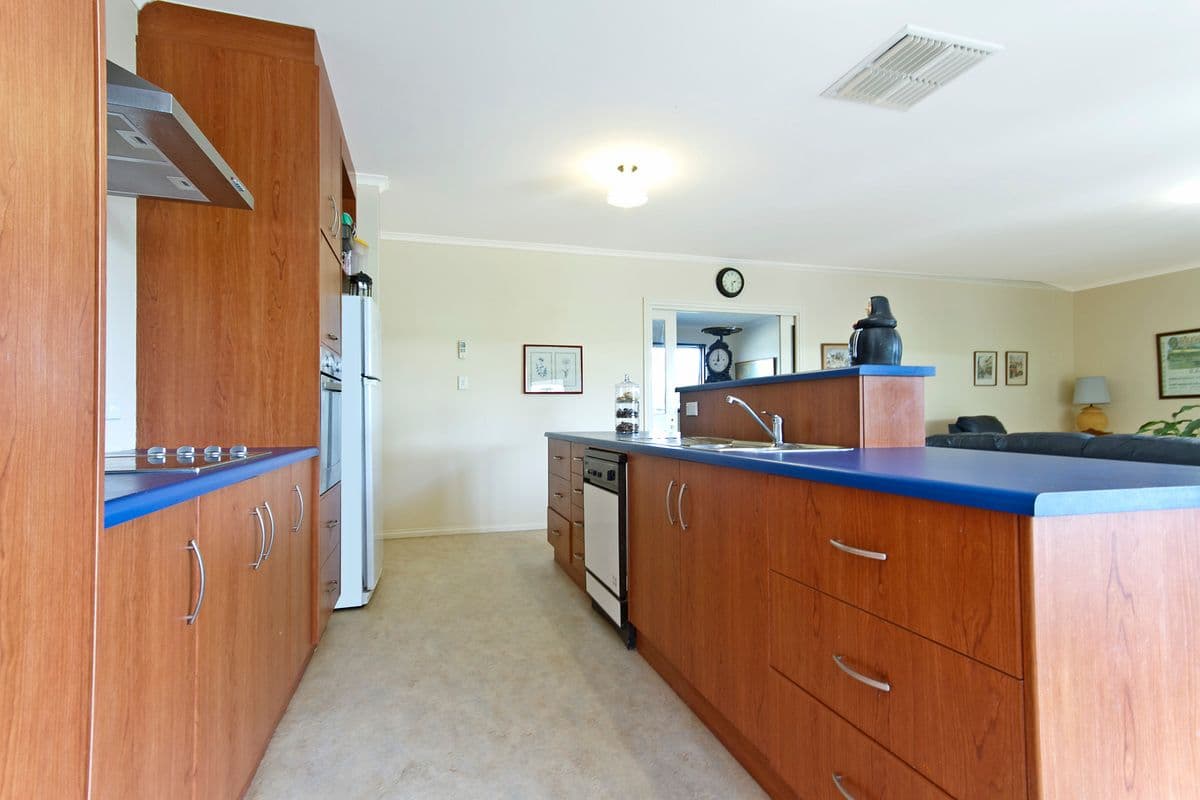 16 Stuart Street, NURIOOTPA SA 5355, Nuriootpa - Thumbnail 3