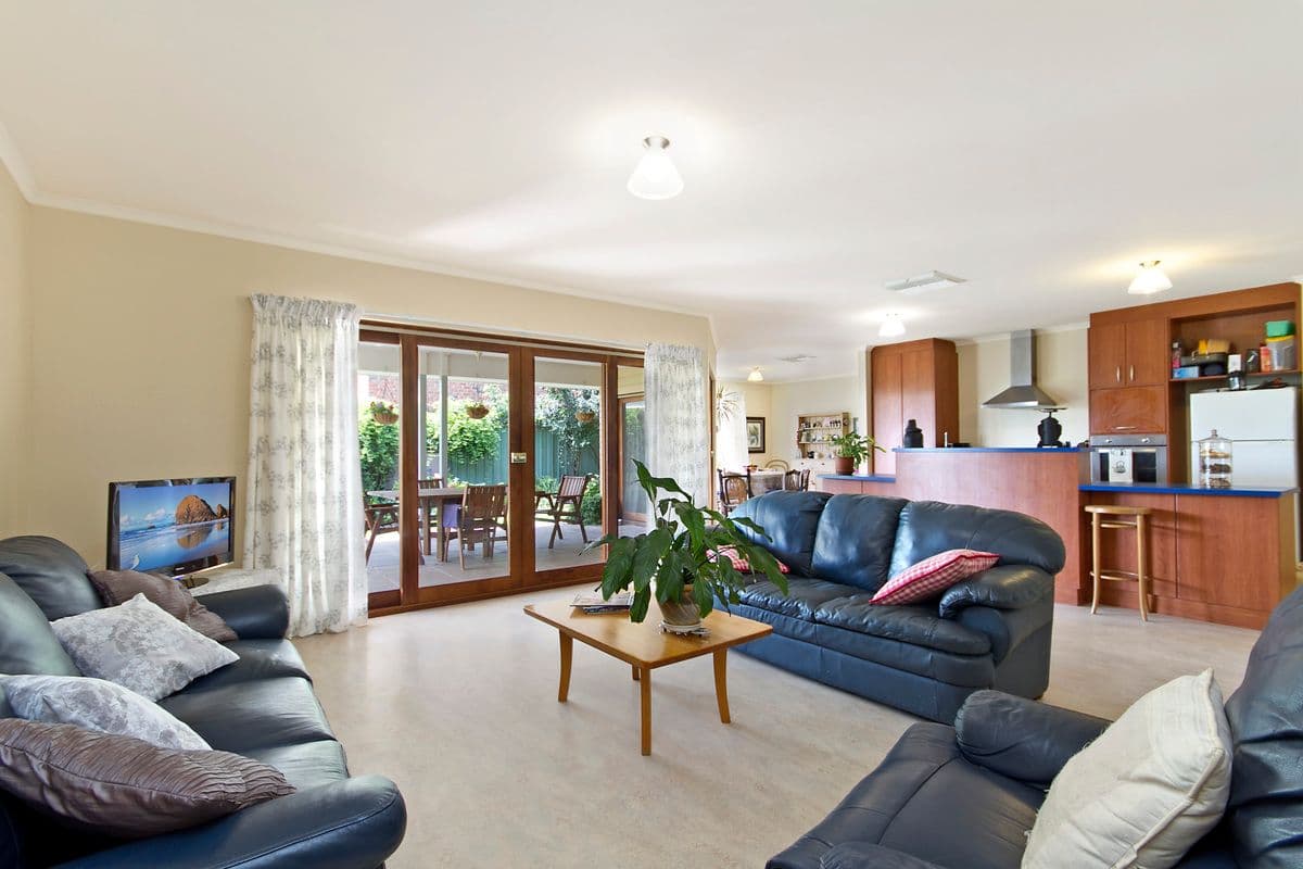 16 Stuart Street, NURIOOTPA SA 5355, Nuriootpa - Thumbnail 4