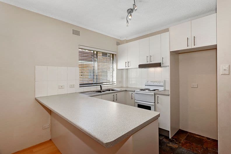 6 Richmond Avenue, Dee Why NSW 2099, Dee Why - Thumbnail 3