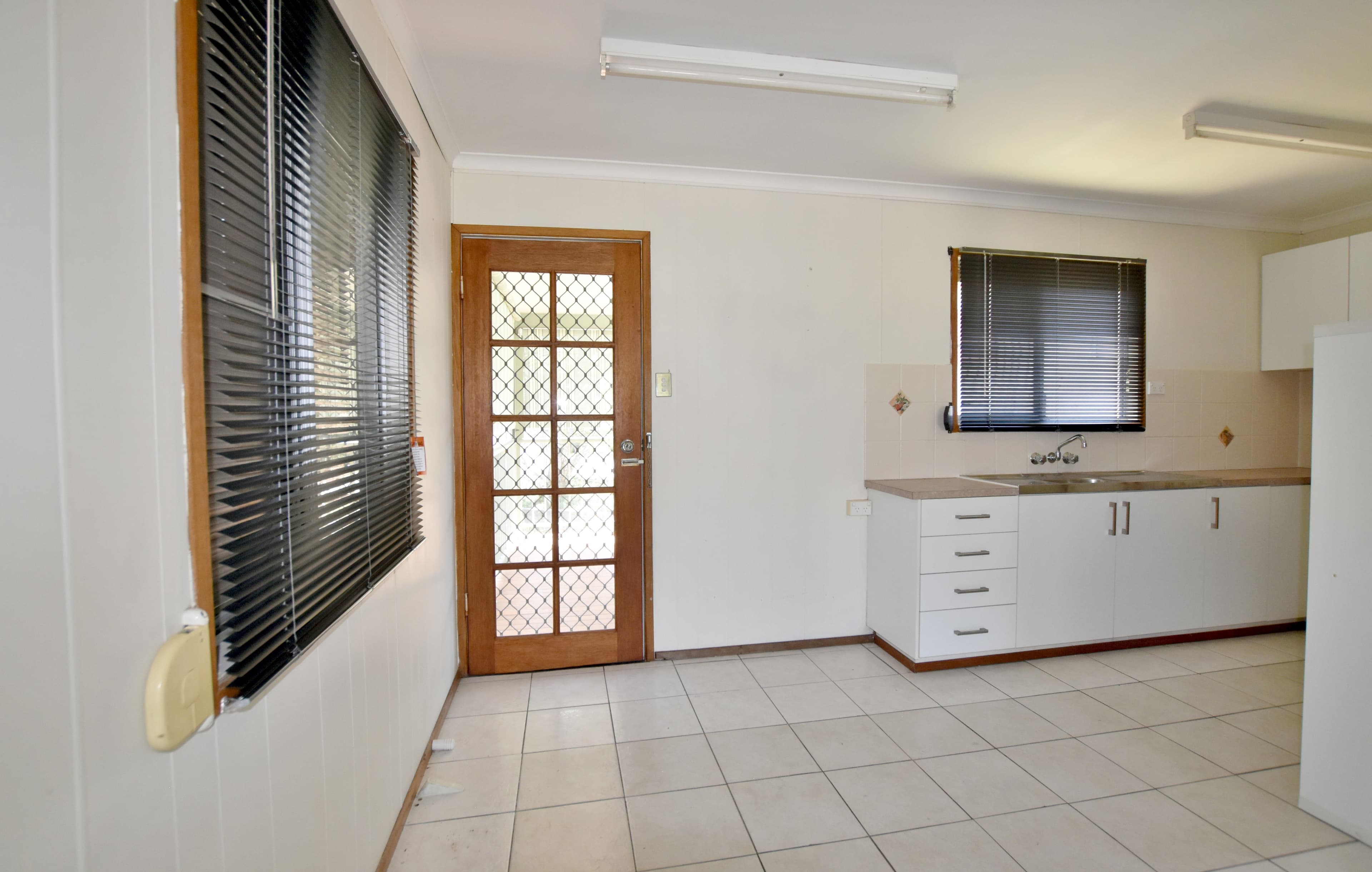 65 Boles Street, West Gladstone QLD 4680, West Gladstone - Thumbnail 6