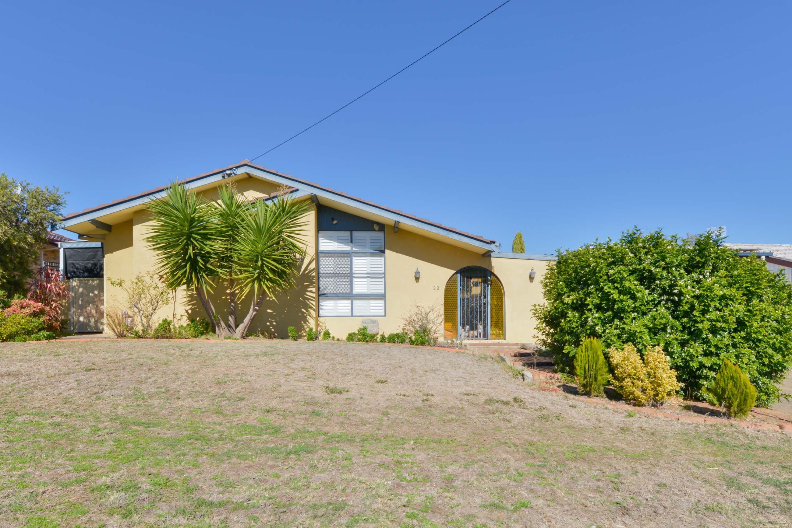 22 Arinya Street, Tamworth NSW 2340, Tamworth - Image 1