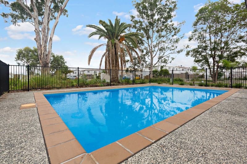 54 Grahams Road, Strathpine - Thumbnail 2
