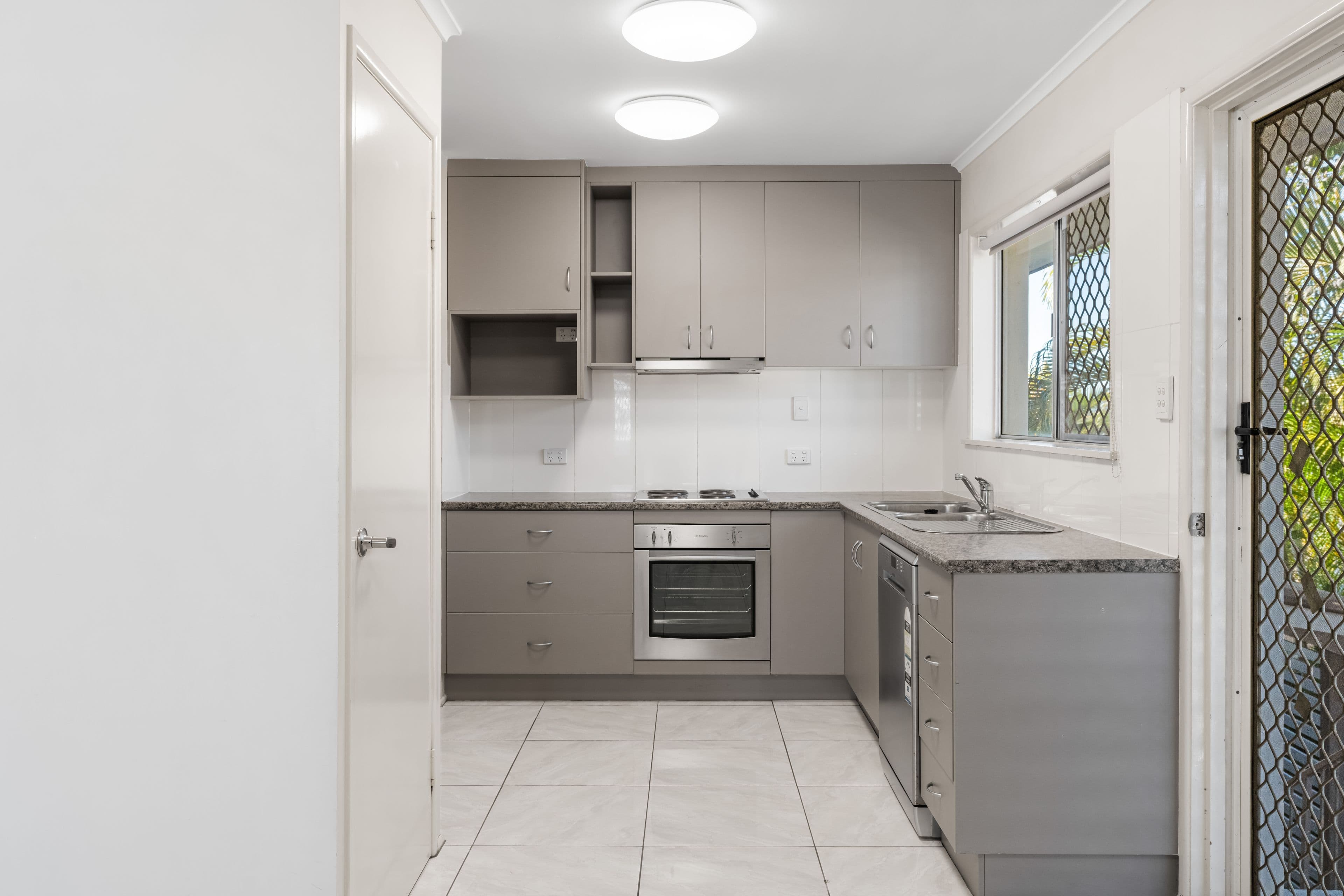 14 Leis Parade, Lawnton QLD 4501, Lawnton - Thumbnail 4