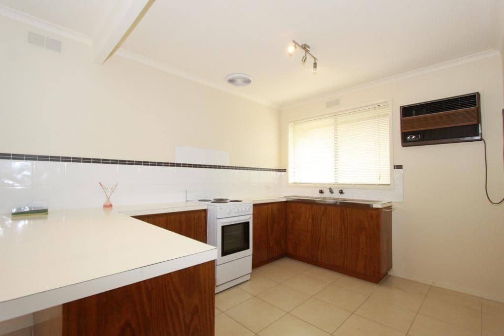 7 Reception Avenue, STRATHDALE VIC 3550, Strathdale - Thumbnail 3