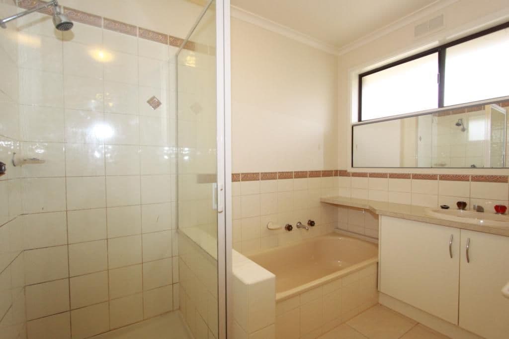 7 Reception Avenue, STRATHDALE VIC 3550, Strathdale - Thumbnail 4