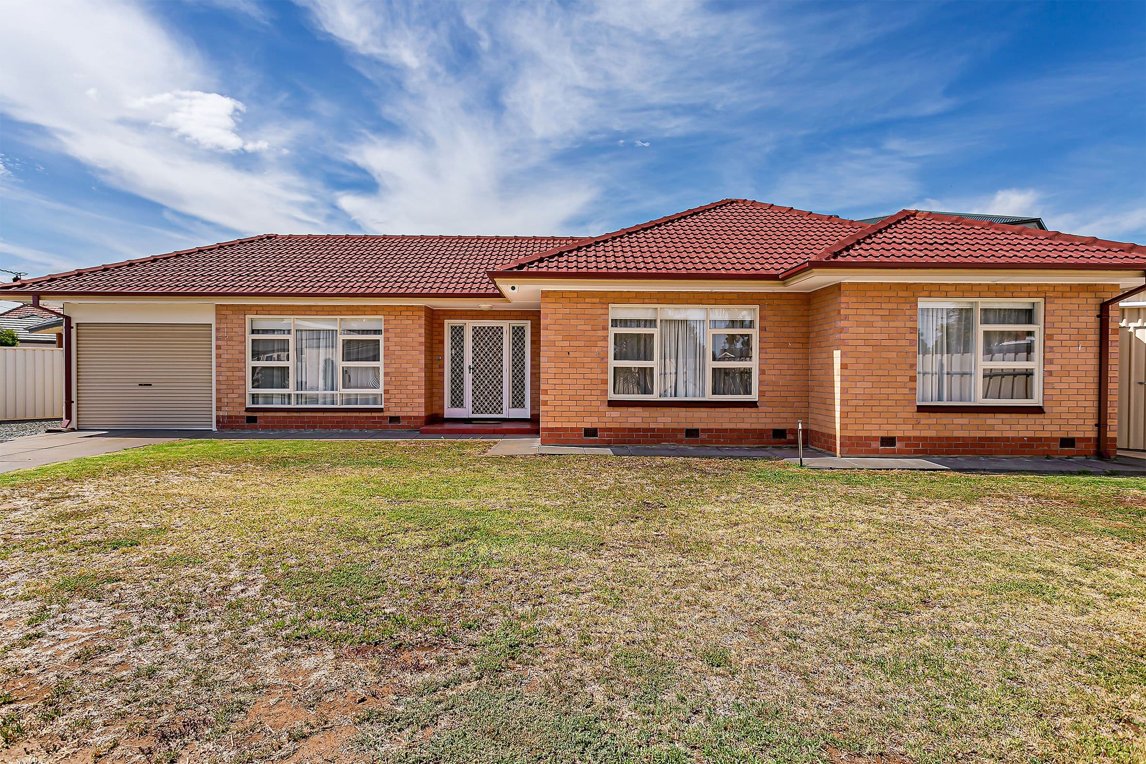 1 Robins Avenue, Findon SA 5023, Findon - Image 1
