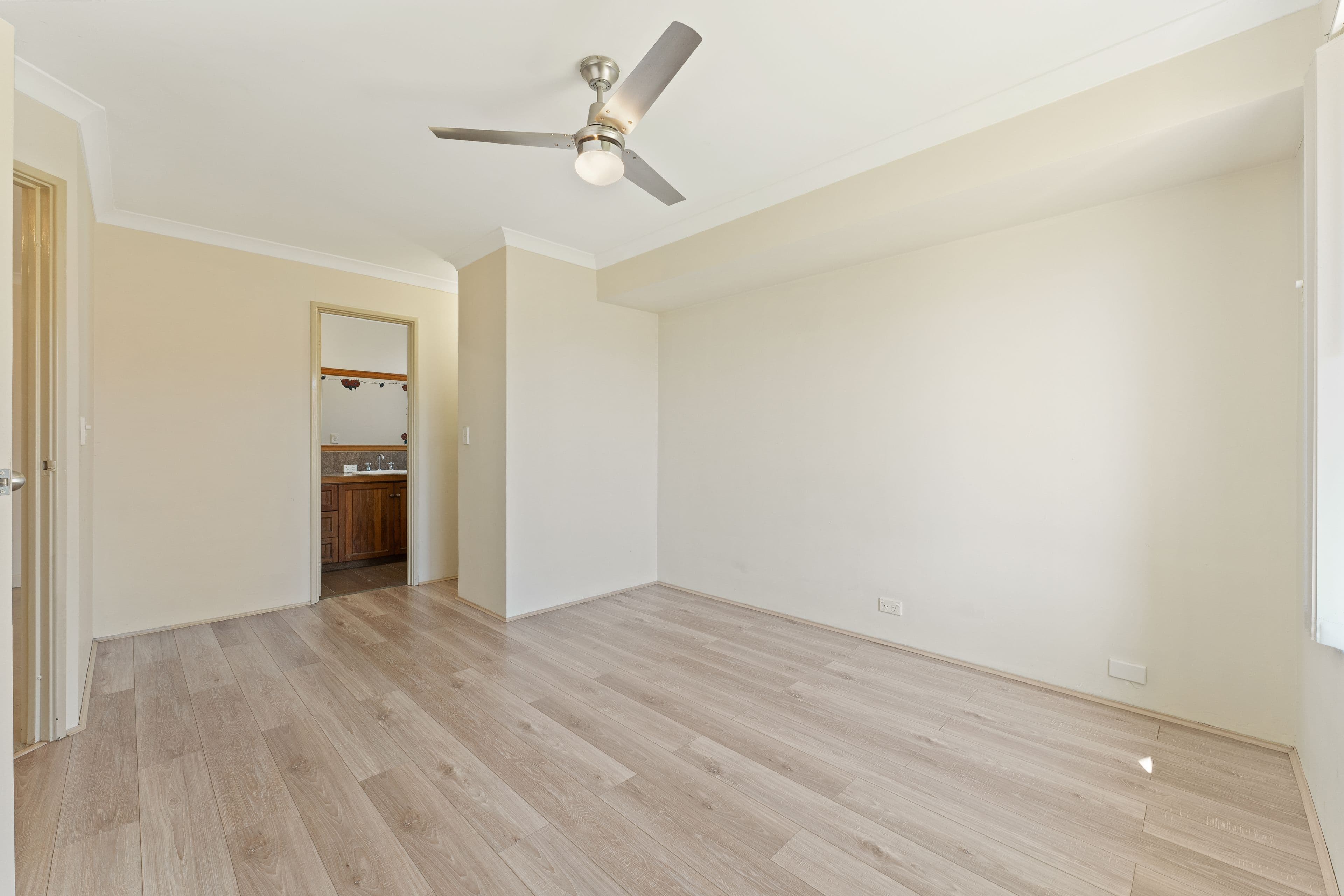 6 Ballina Place, Waikiki WA 6169, Waikiki - Thumbnail 7