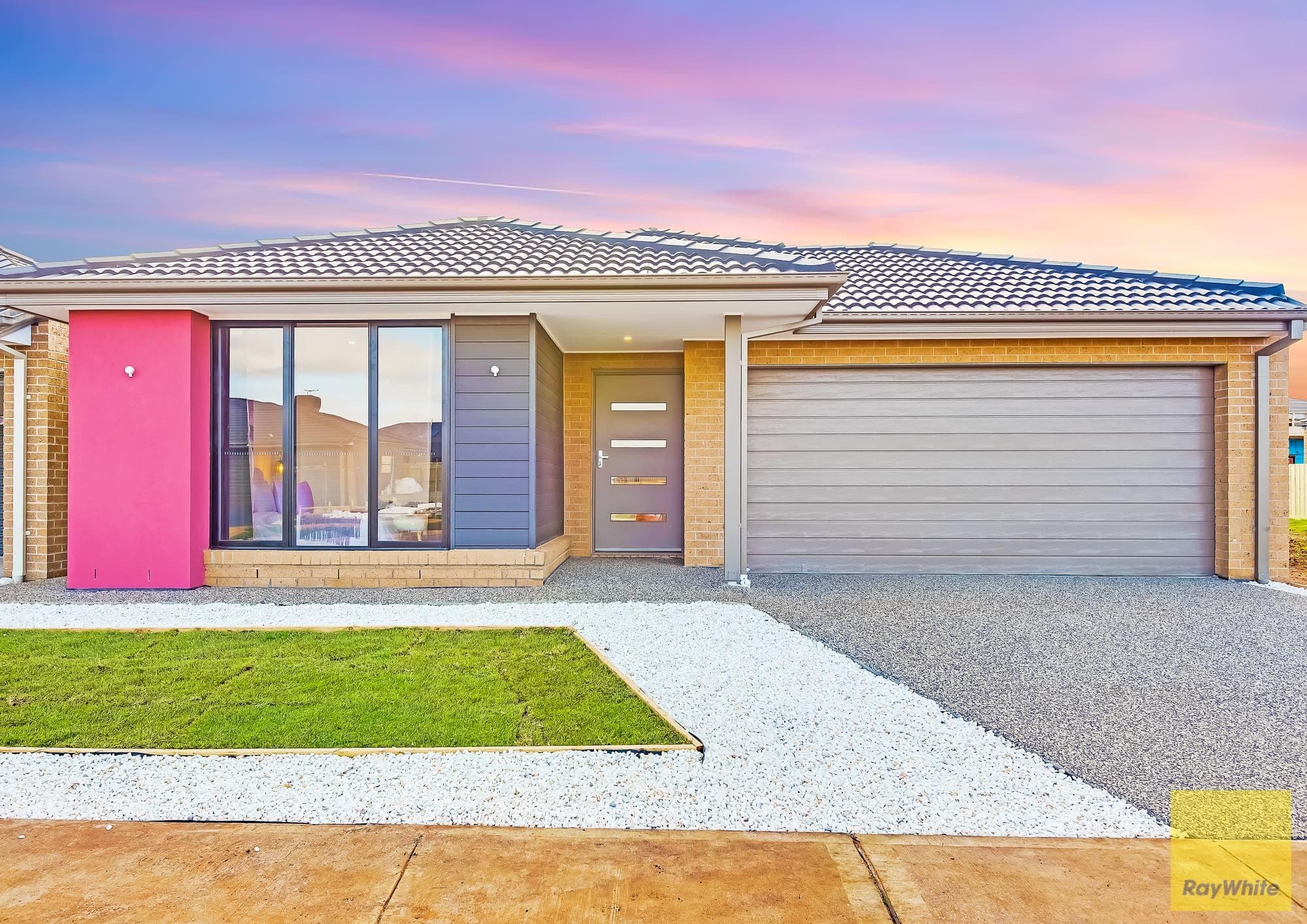 37 Tedcastle Drive, AINTREE VIC 3336, Aintree - Thumbnail 2