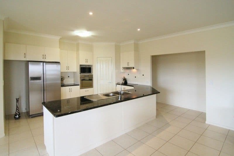 78 Belclaire Drive, WESTBROOK QLD 4350, Westbrook - Thumbnail 4