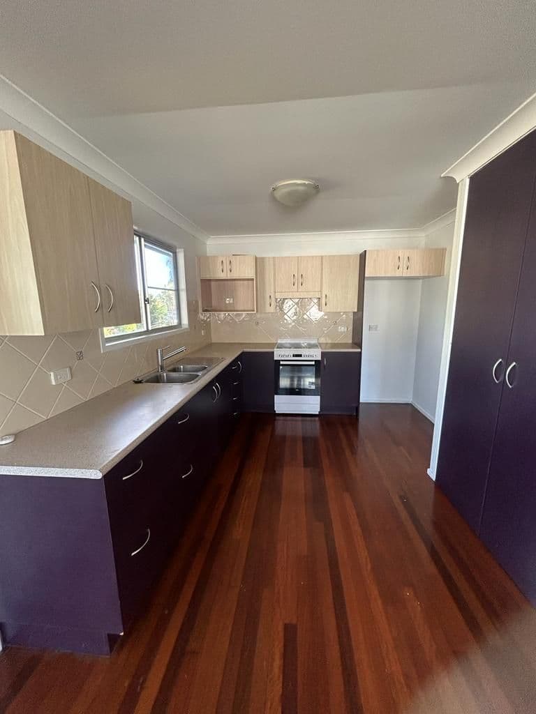 13 Harwood Street, Park Avenue QLD 4701, Park Avenue - Thumbnail 2