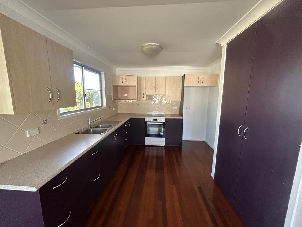 13 Harwood Street, Park Avenue QLD 4701, Park Avenue - Thumbnail 3
