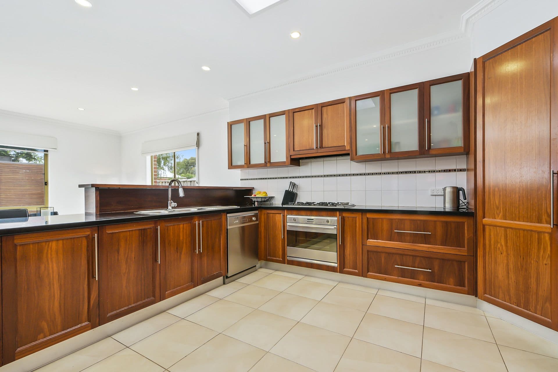 76 Fairholme Boulevard, Berwick VIC 3806, Berwick - Thumbnail 6