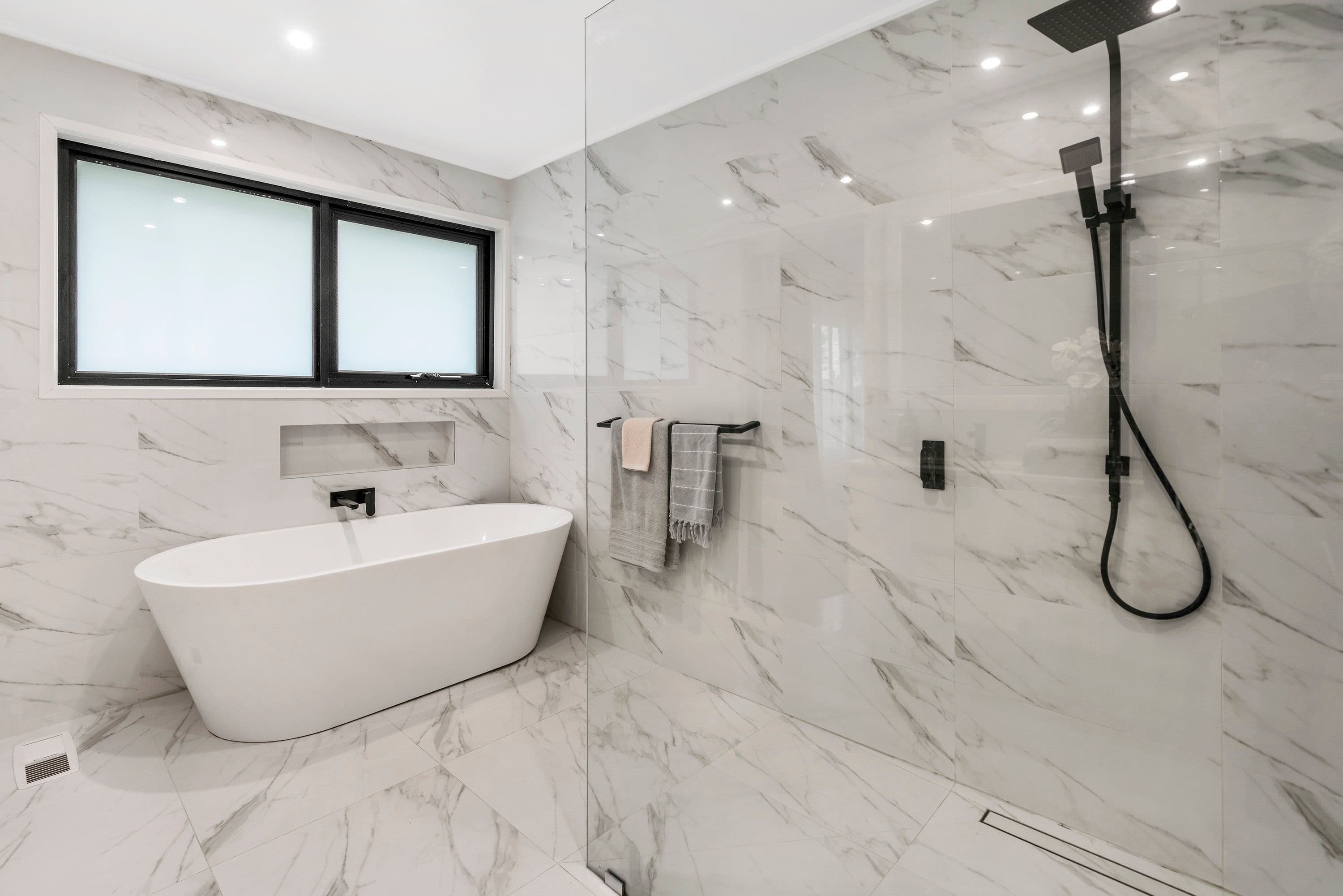 31 Viewhill Road, Balwyn North VIC 3104, Balwyn North - Thumbnail 3