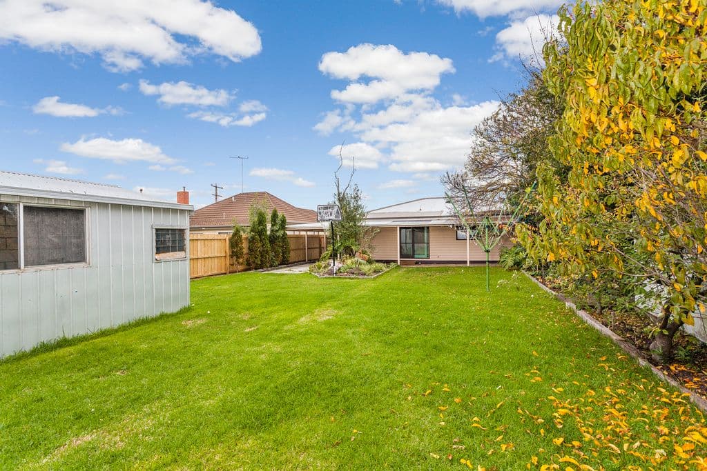 35 Oxford Street, WHITTINGTON VIC 3219, Whittington - Thumbnail 7