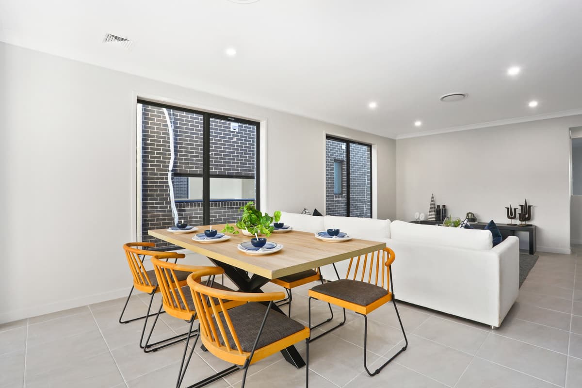 SchofieldsJust viewedSoldContact Agent42225 sqSchofieldsWalk to Schofields Station | ready to move in |  Private inspection available 7 days, Days - Thumbnail 6