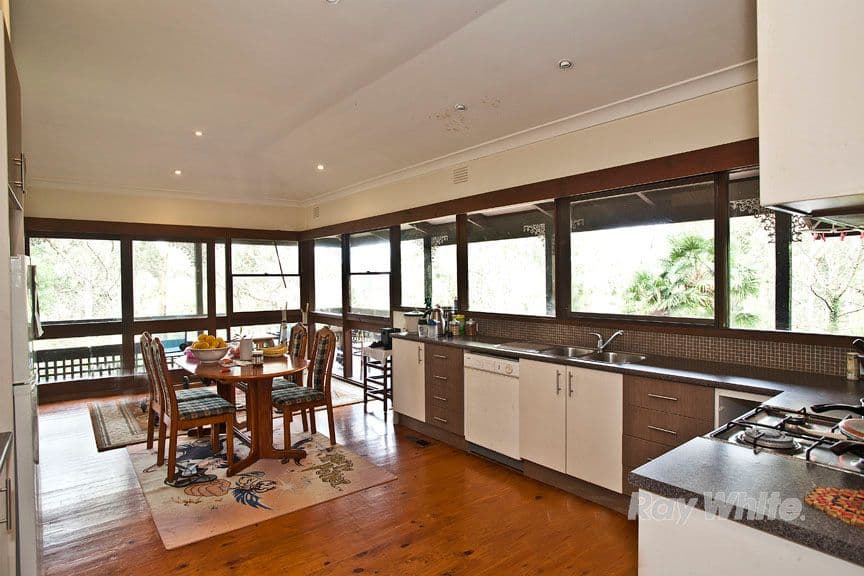 135 Terrys Avenue, TECOMA VIC 3160, Tecoma - Thumbnail 2