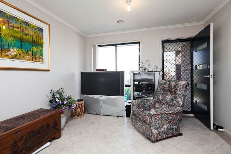 58-60 Betty Maloney Crescent, BANKS ACT 2906, Banks - Thumbnail 2