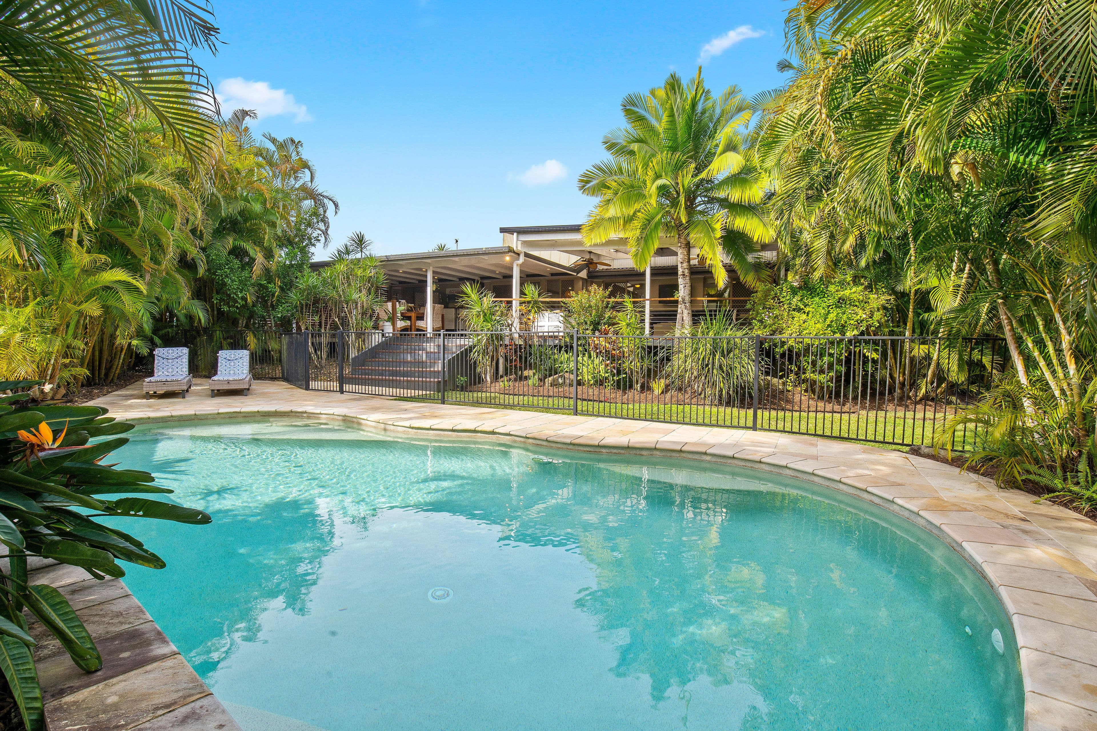 4 Lark Court, Carrara QLD 4211, Carrara - Image 1