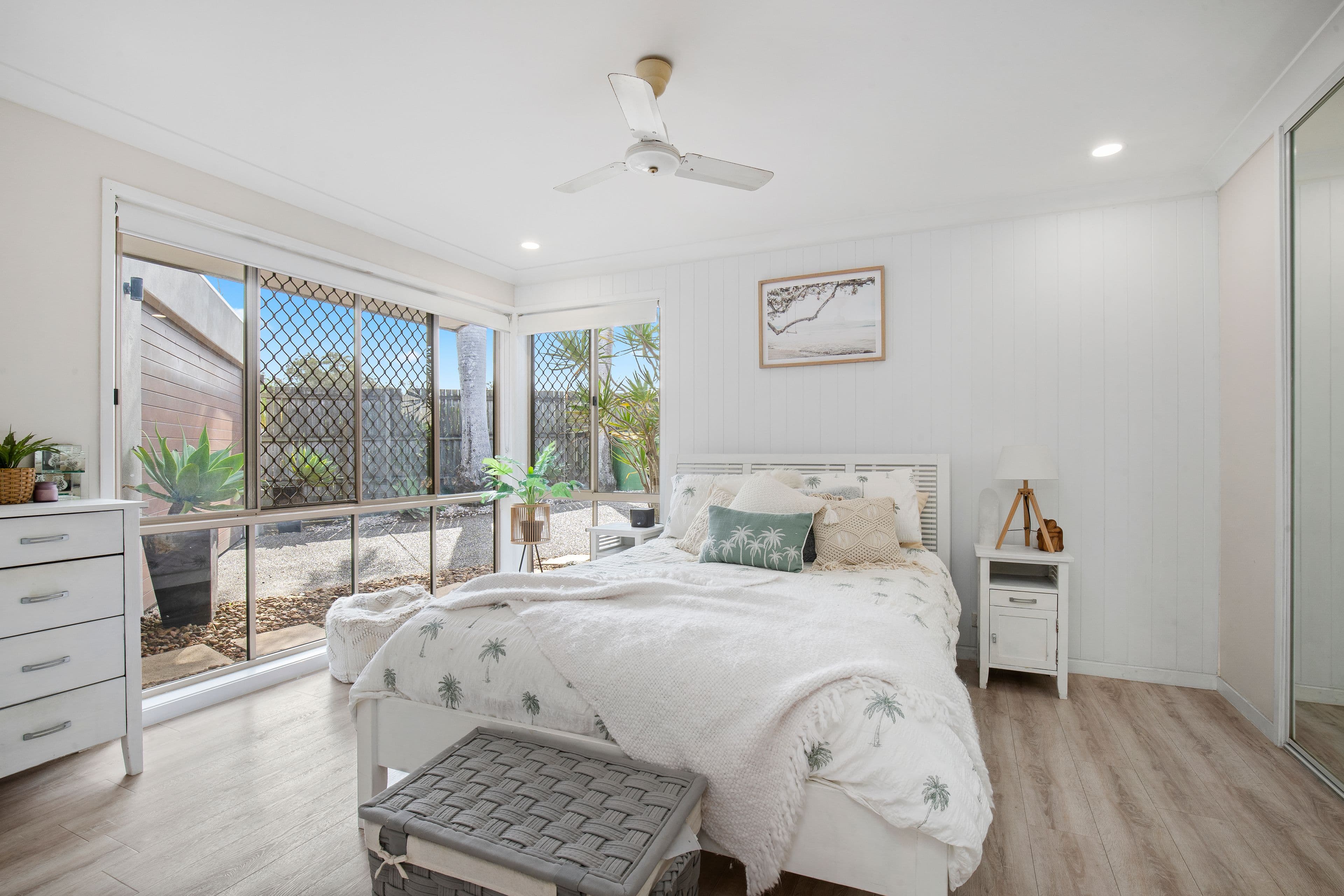 4 Lark Court, Carrara QLD 4211, Carrara - Thumbnail 4