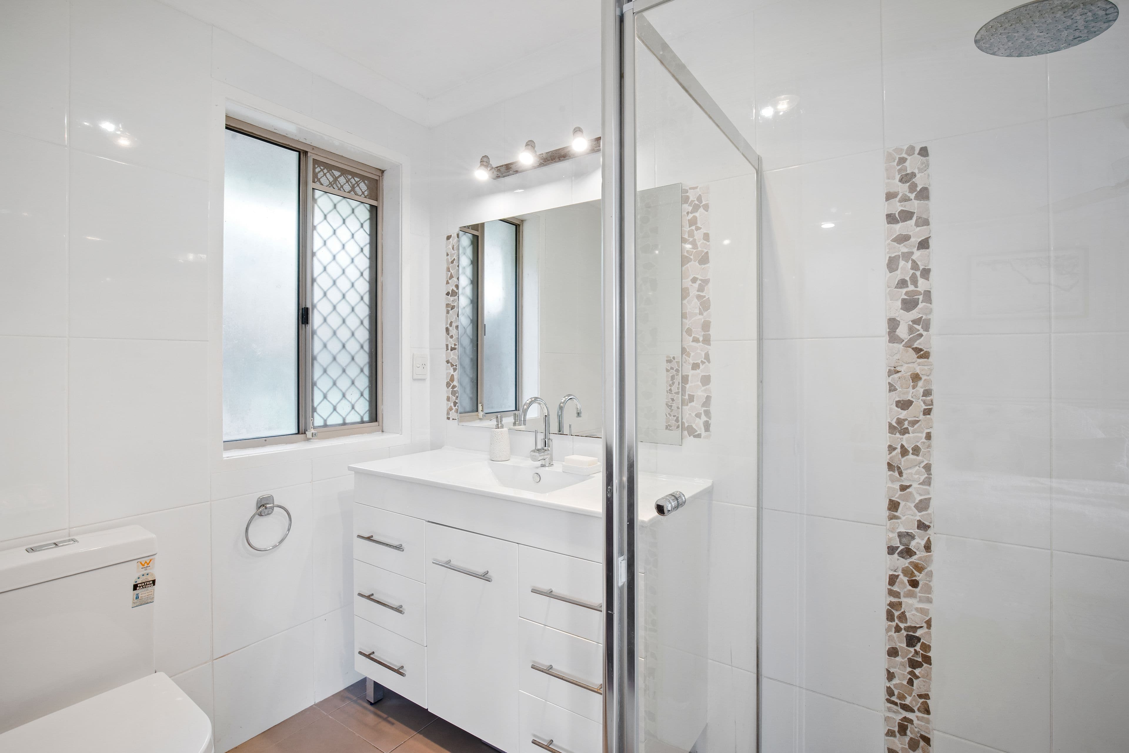 4 Lark Court, Carrara QLD 4211, Carrara - Thumbnail 5