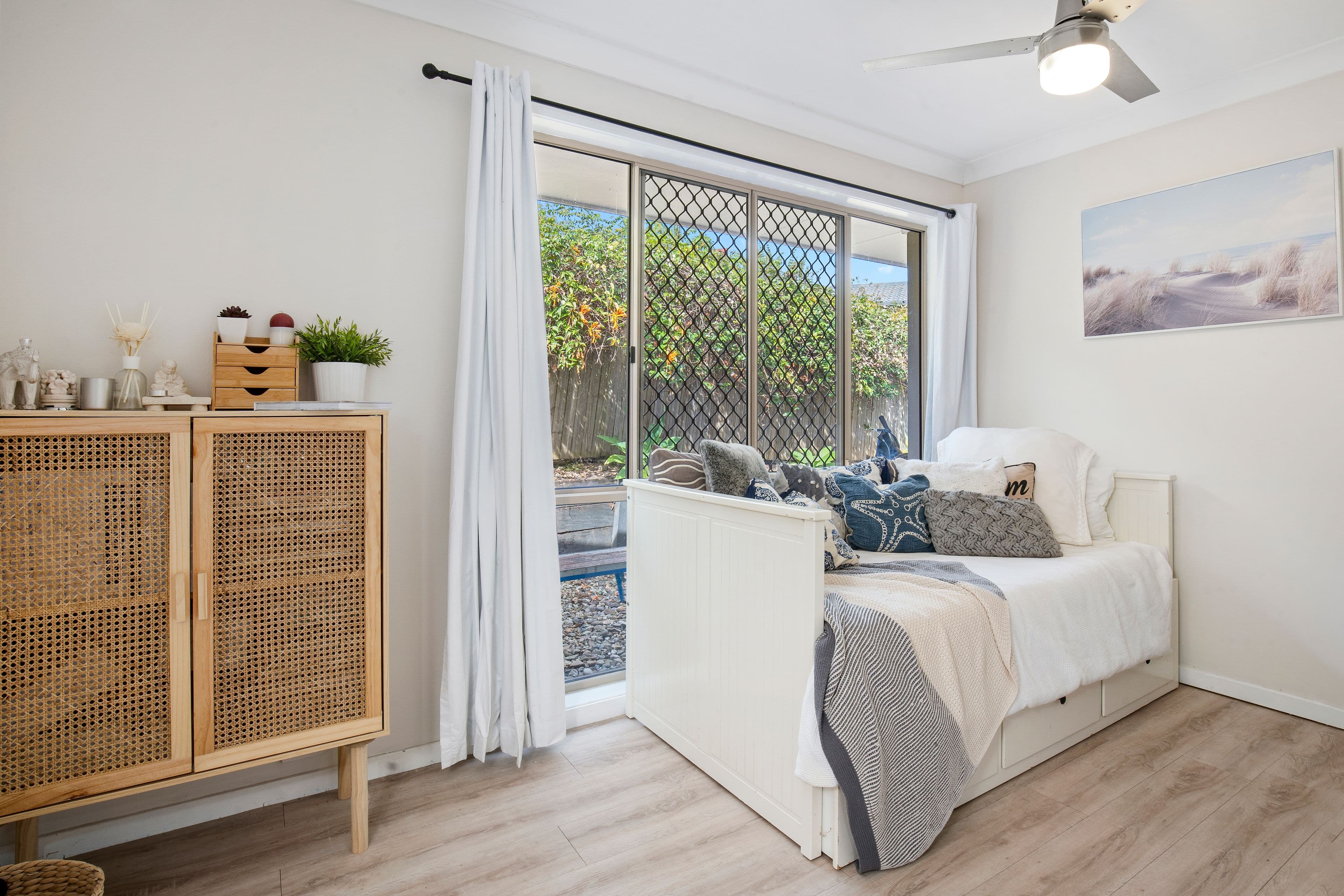 4 Lark Court, Carrara QLD 4211, Carrara - Thumbnail 6