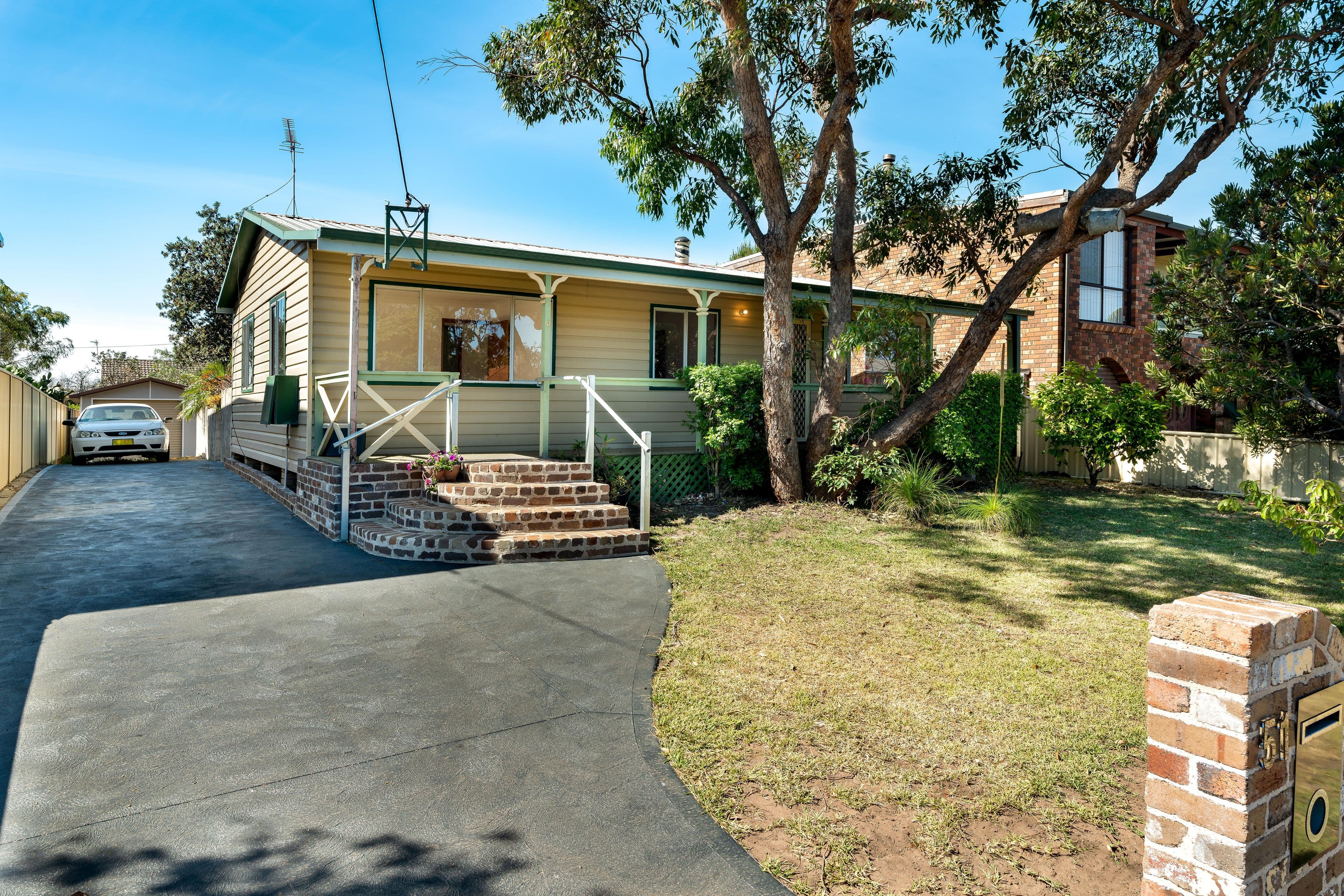 37 Lennox Road, Callala Beach - Image 1