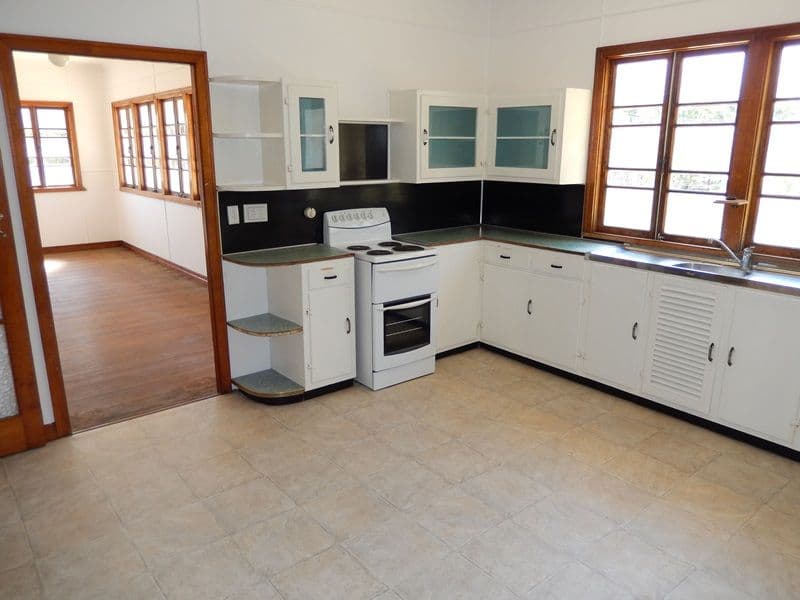 24 Hawthorne Street, SADLIERS CROSSING QLD 4305, Sadliers Crossing - Thumbnail 7