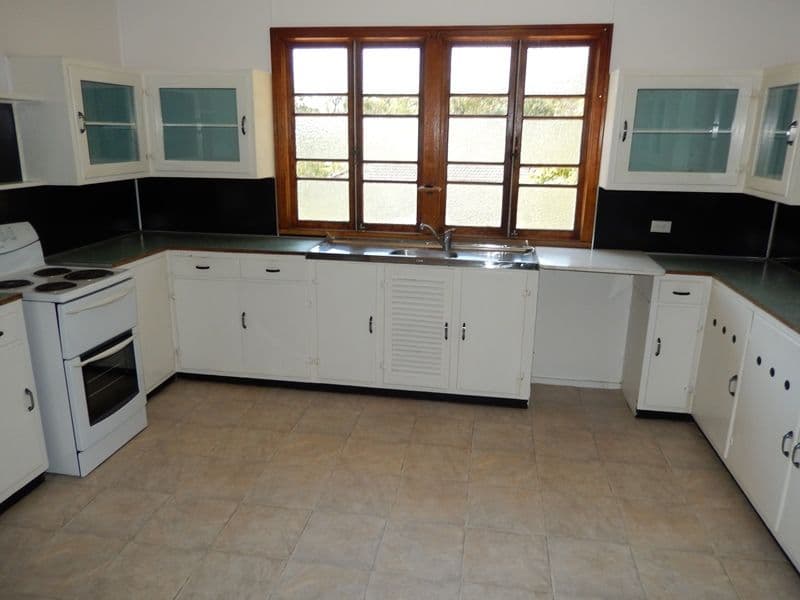 24 Hawthorne Street, SADLIERS CROSSING QLD 4305, Sadliers Crossing - Thumbnail 8
