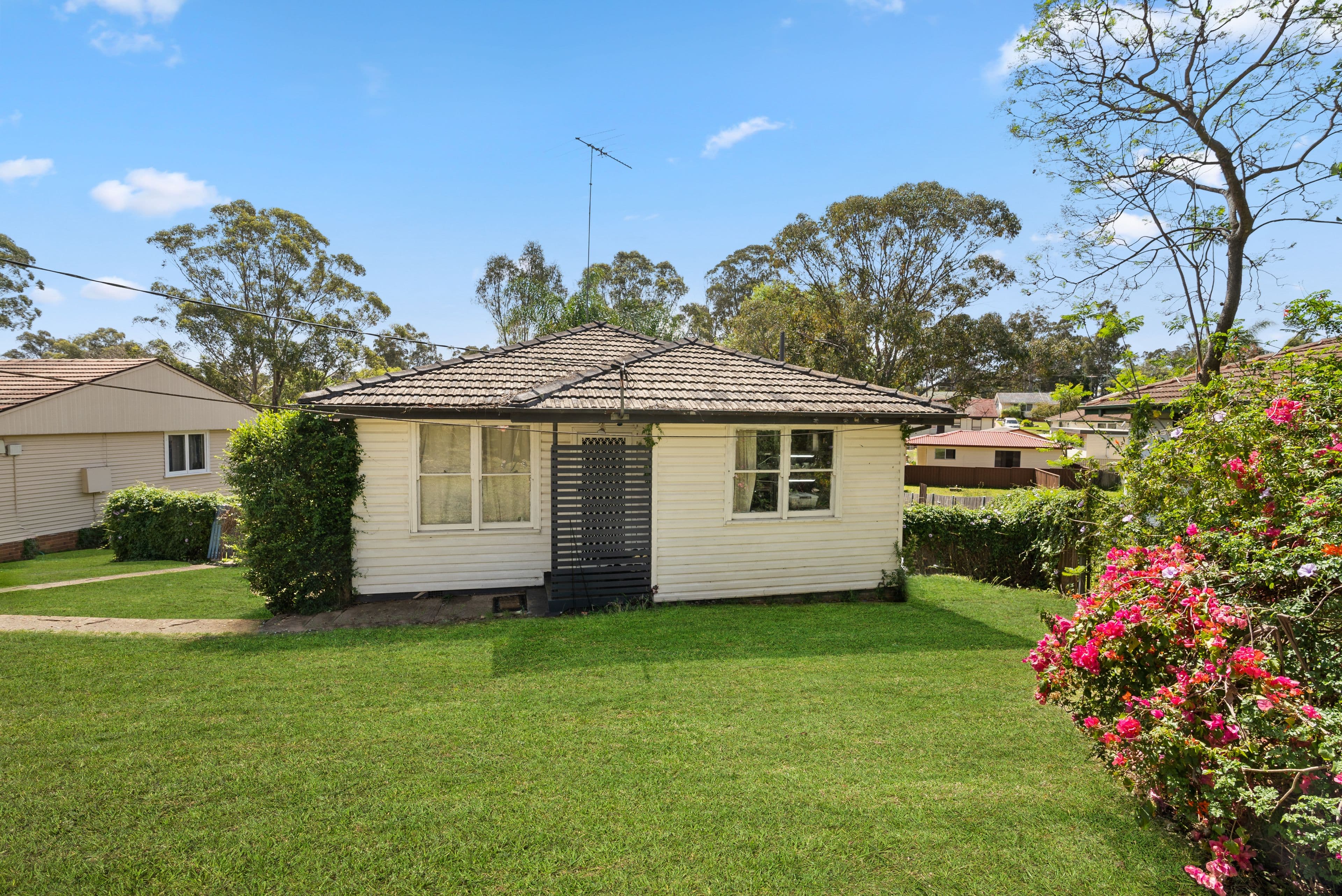 31 Caloola Avenue, Penrith NSW 2750, Penrith - Thumbnail 2