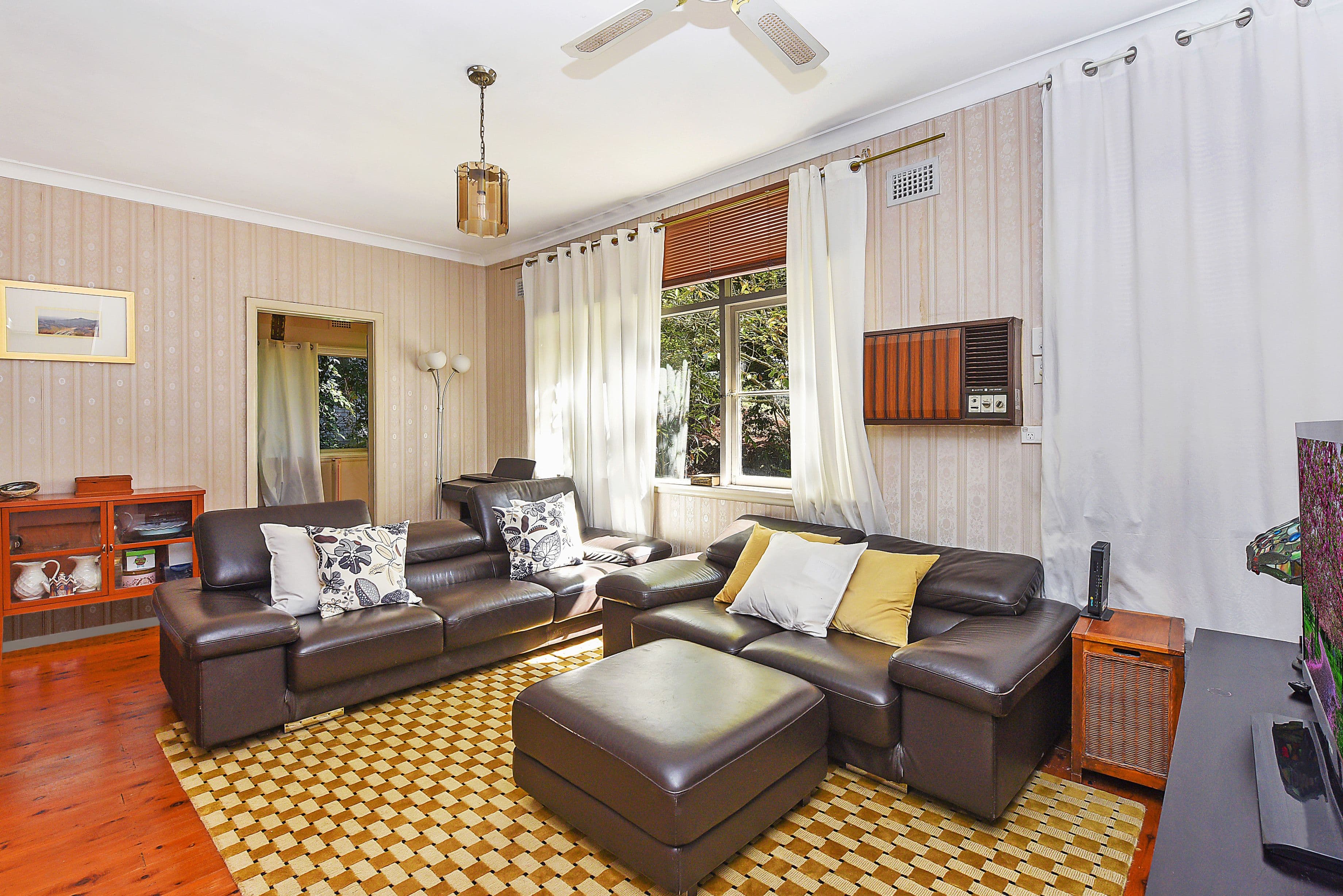 50 Hillmont Avenue, Thornleigh - Thumbnail 2
