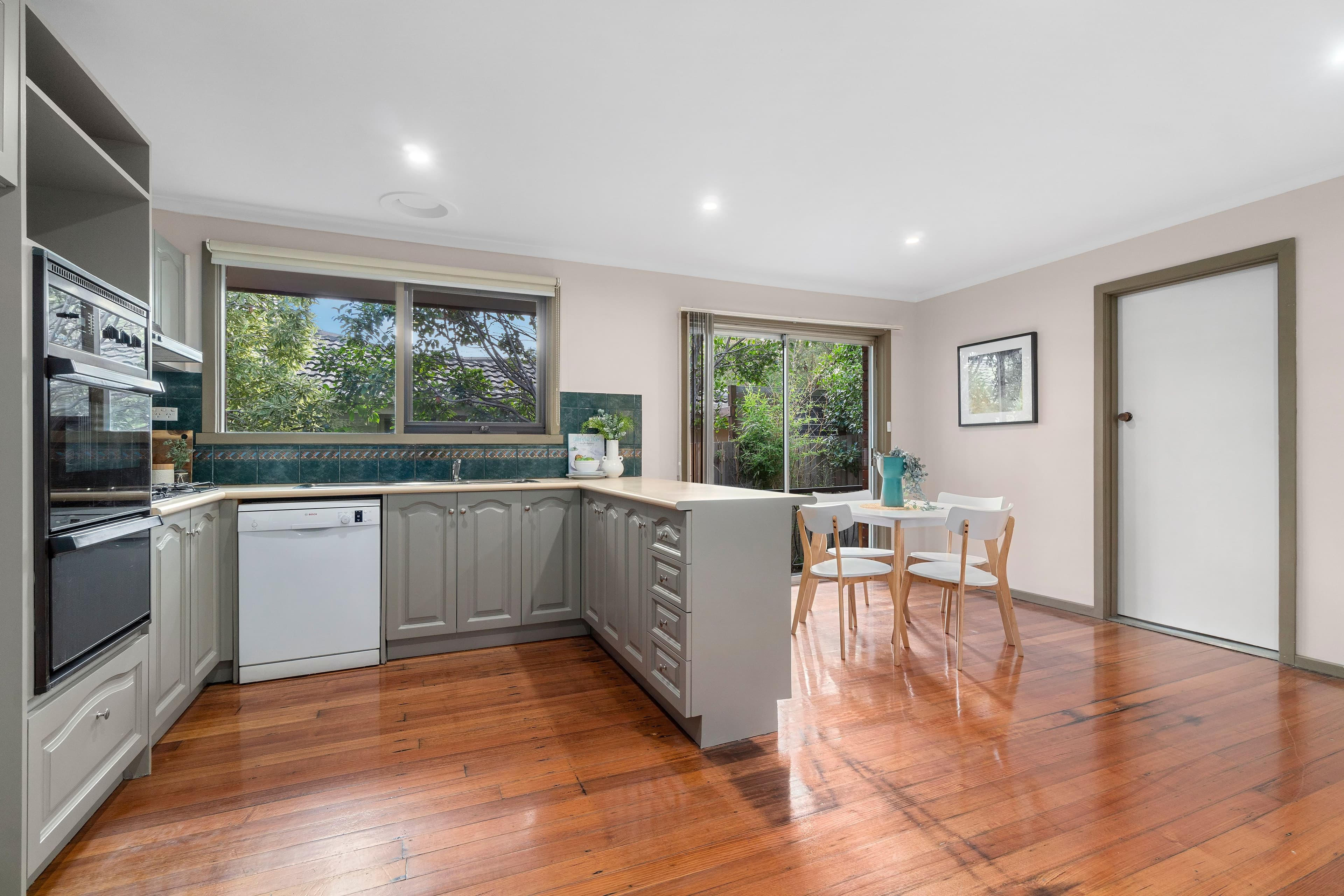 17 Cherrington Square, Wantirna VIC 3152, Wantirna - Thumbnail 5