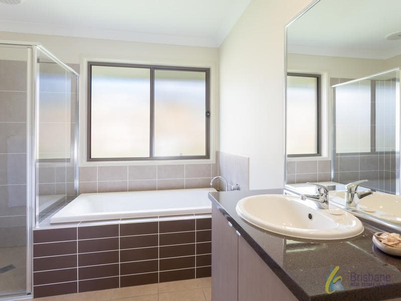 22 Conte Circuit,  Augustine Heights, Augustine Heights - Thumbnail 8