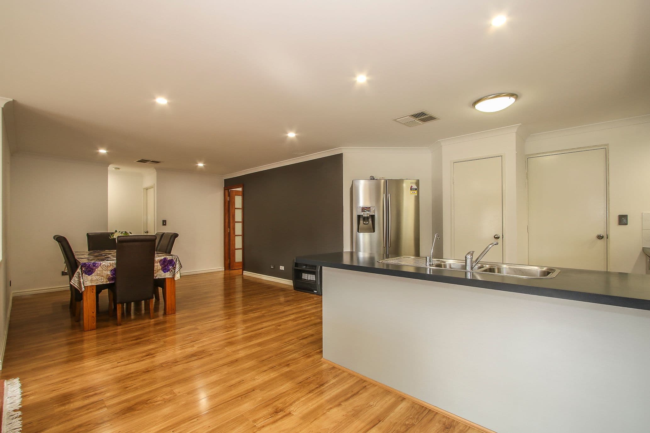 87 Arthur Road, Wattle Grove WA 6107, Wattle Grove - Thumbnail 6