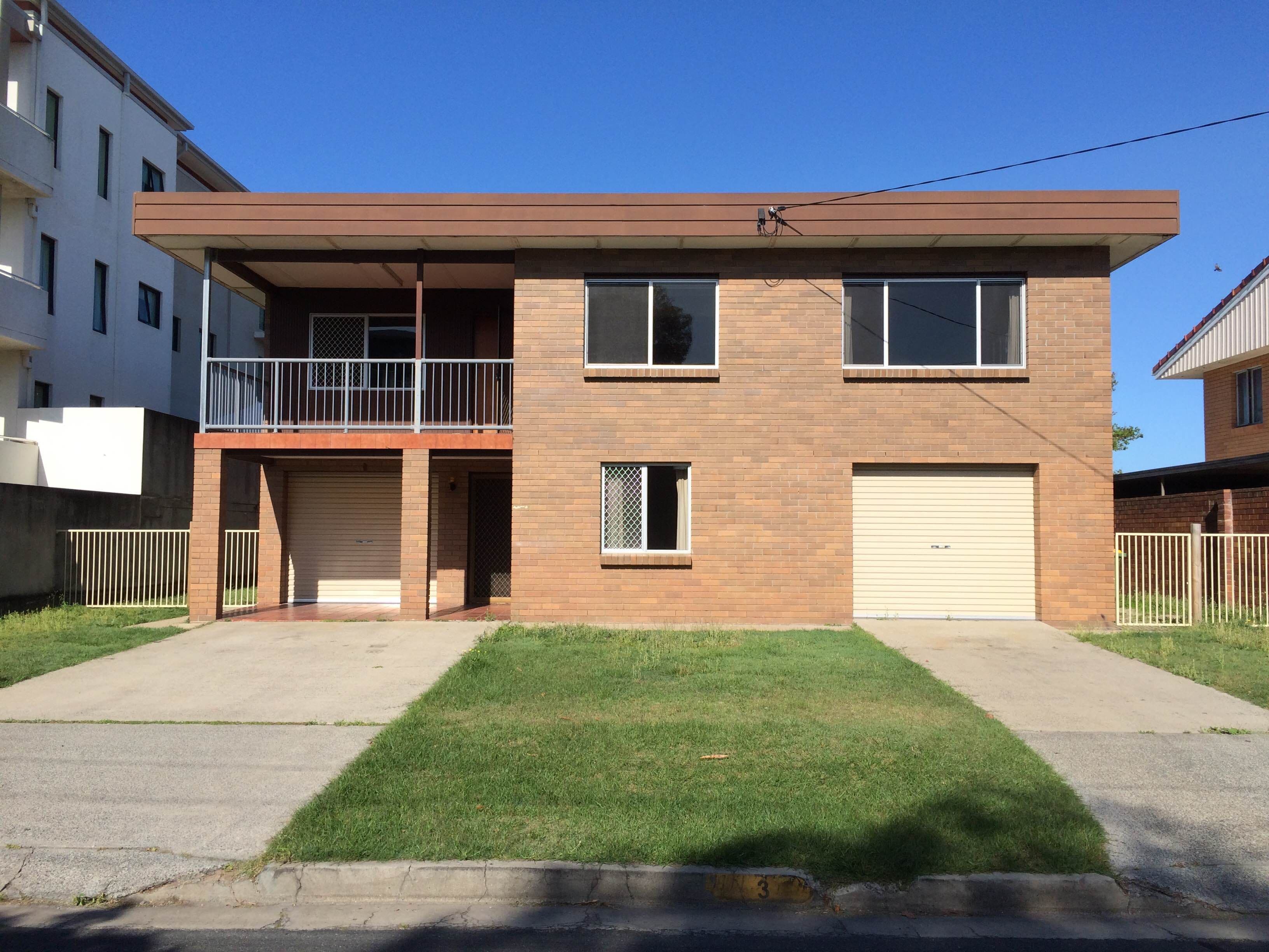 3 Canal Avenue, Runaway Bay QLD 4216, Runaway Bay - Thumbnail 2
