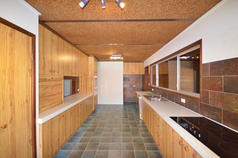 3 Canal Avenue, Runaway Bay QLD 4216, Runaway Bay - Thumbnail 3