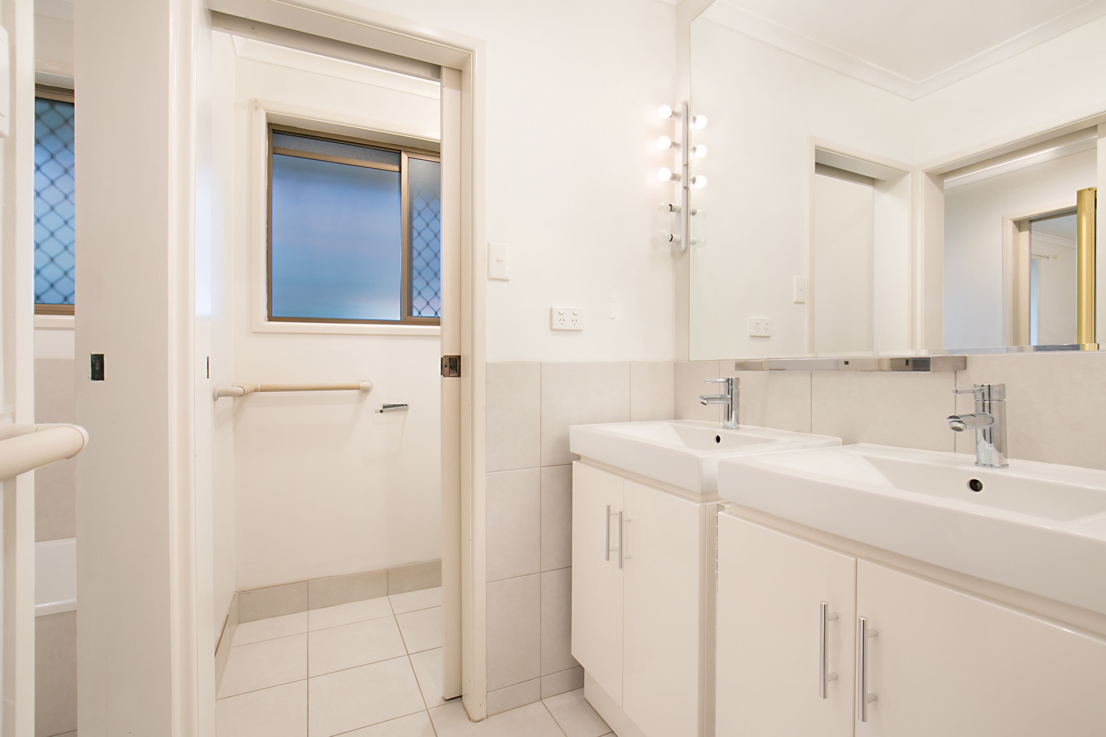 56 Brentwood Drive, Daisy Hill QLD 4127, Daisy Hill - Thumbnail 7