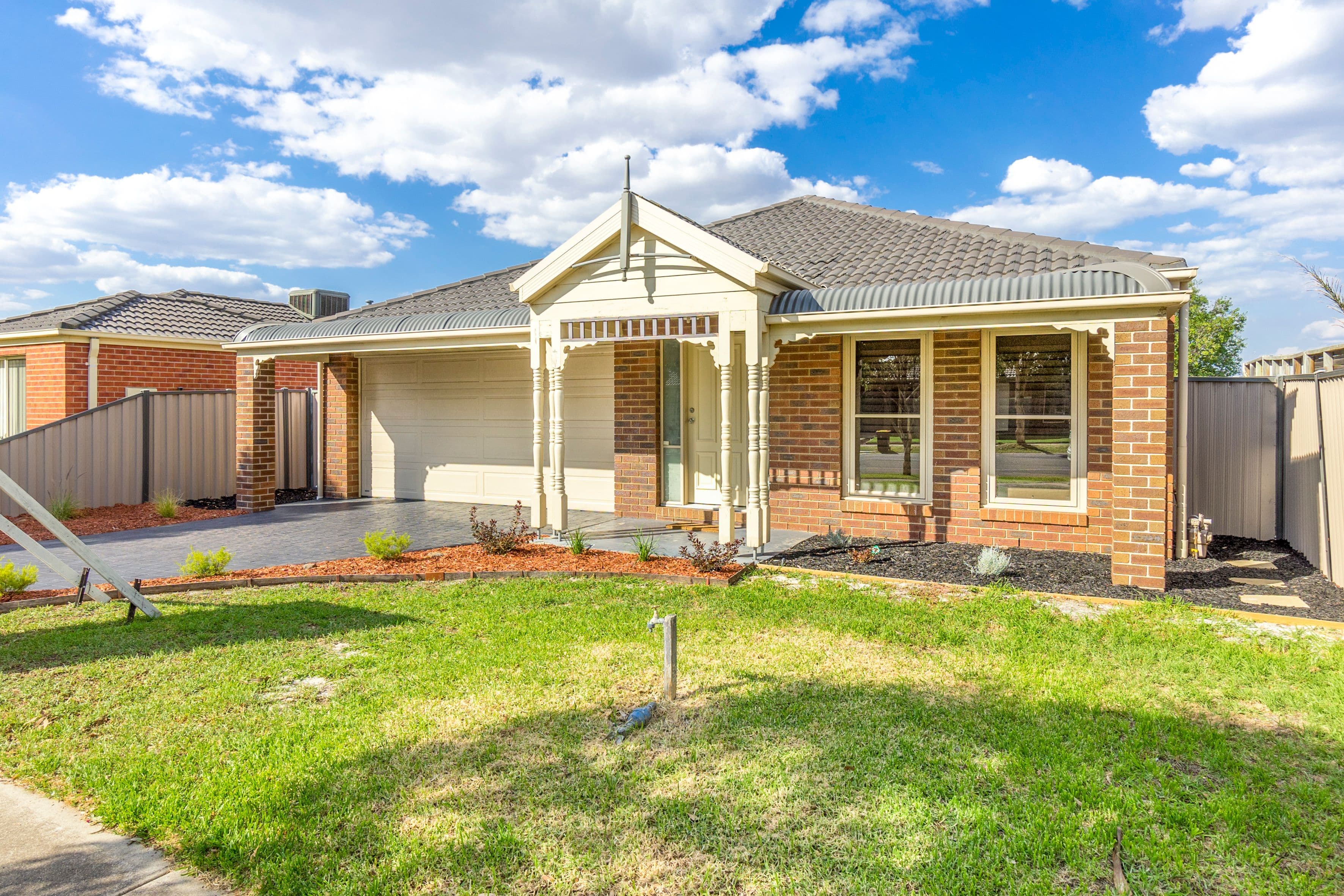 198 Thames Boulevard, Tarneit VIC 3029, Tarneit - Thumbnail 2