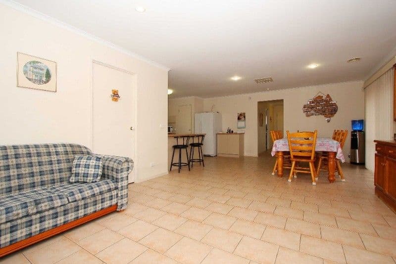 3 Swan Court, THOMASTOWN VIC 3074, Thomastown - Thumbnail 5