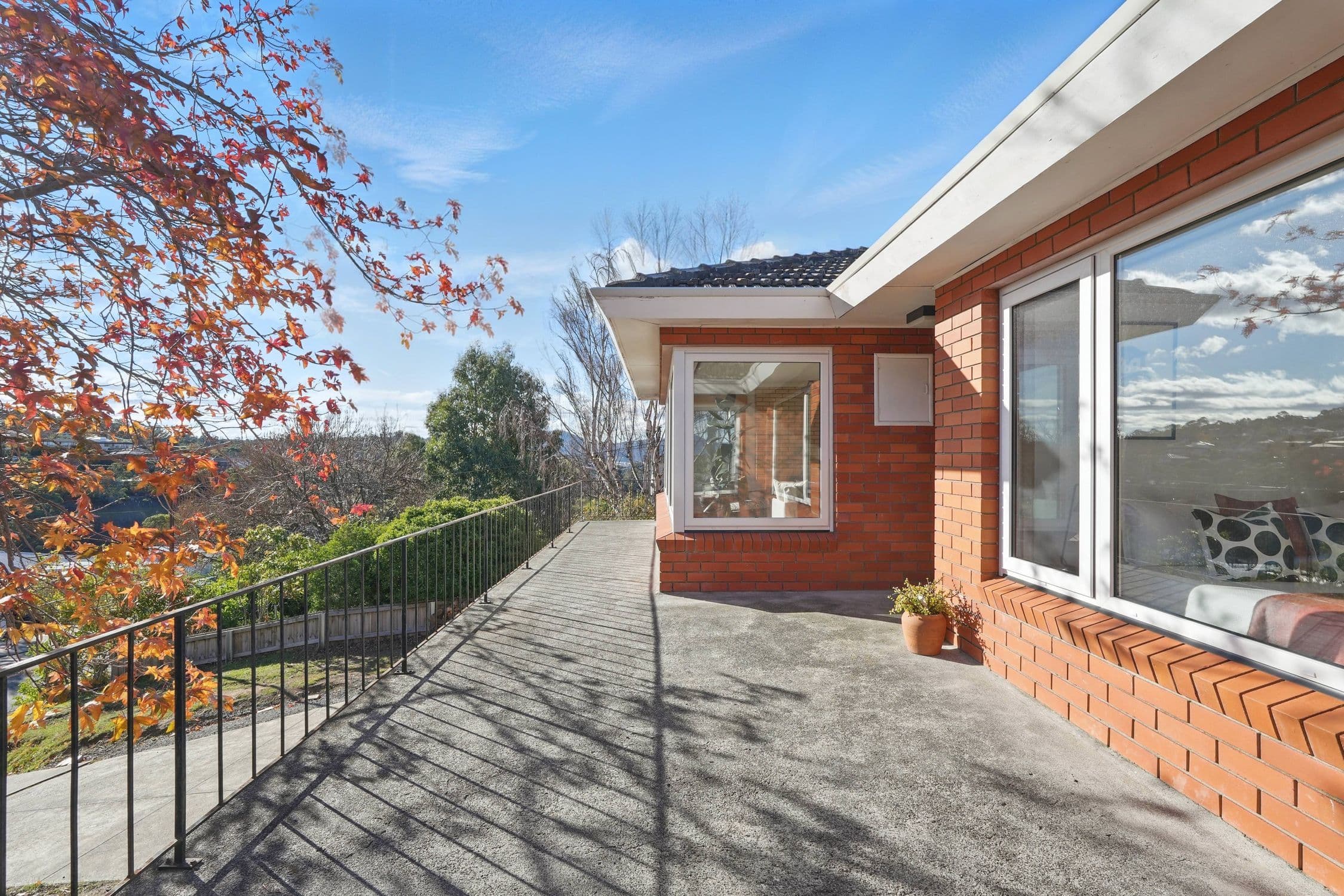 10 Bealey Avenue, Lenah Valley TAS 7008, Lenah Valley - Thumbnail 2