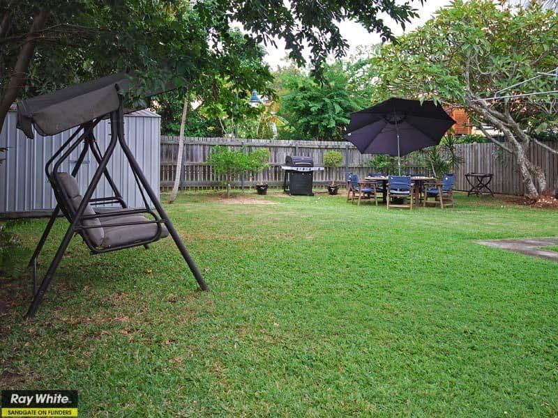 15 First Avenue, SANDGATE QLD 4017, Sandgate - Thumbnail 4