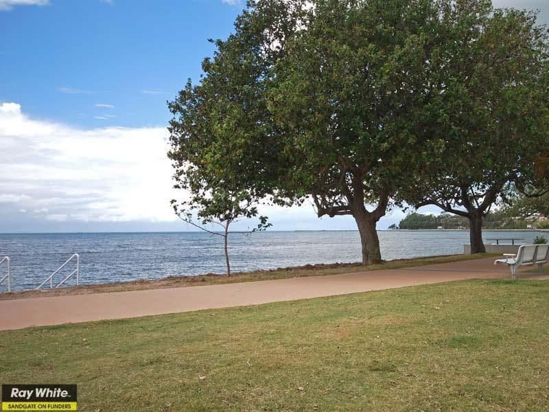 15 First Avenue, SANDGATE QLD 4017, Sandgate - Thumbnail 8