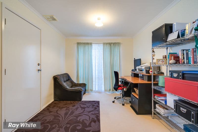 2 Knightsbridge Drive, Tarneit VIC 3029, Tarneit - Thumbnail 2
