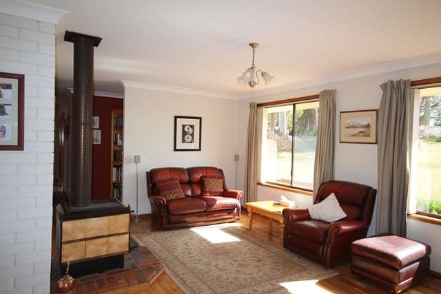 10 Tarana Crescent, Oberon - Thumbnail 2