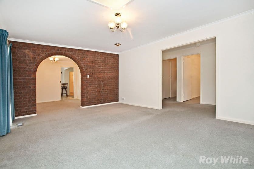 6 Highwood Drive, WHEELERS HILL VIC 3150, Wheelers Hill - Thumbnail 4
