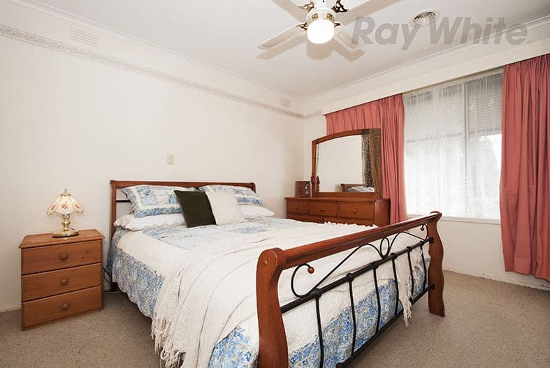 76 GREENSLOPES Drive, Mooroolbark VIC 3138, Mooroolbark - Thumbnail 5