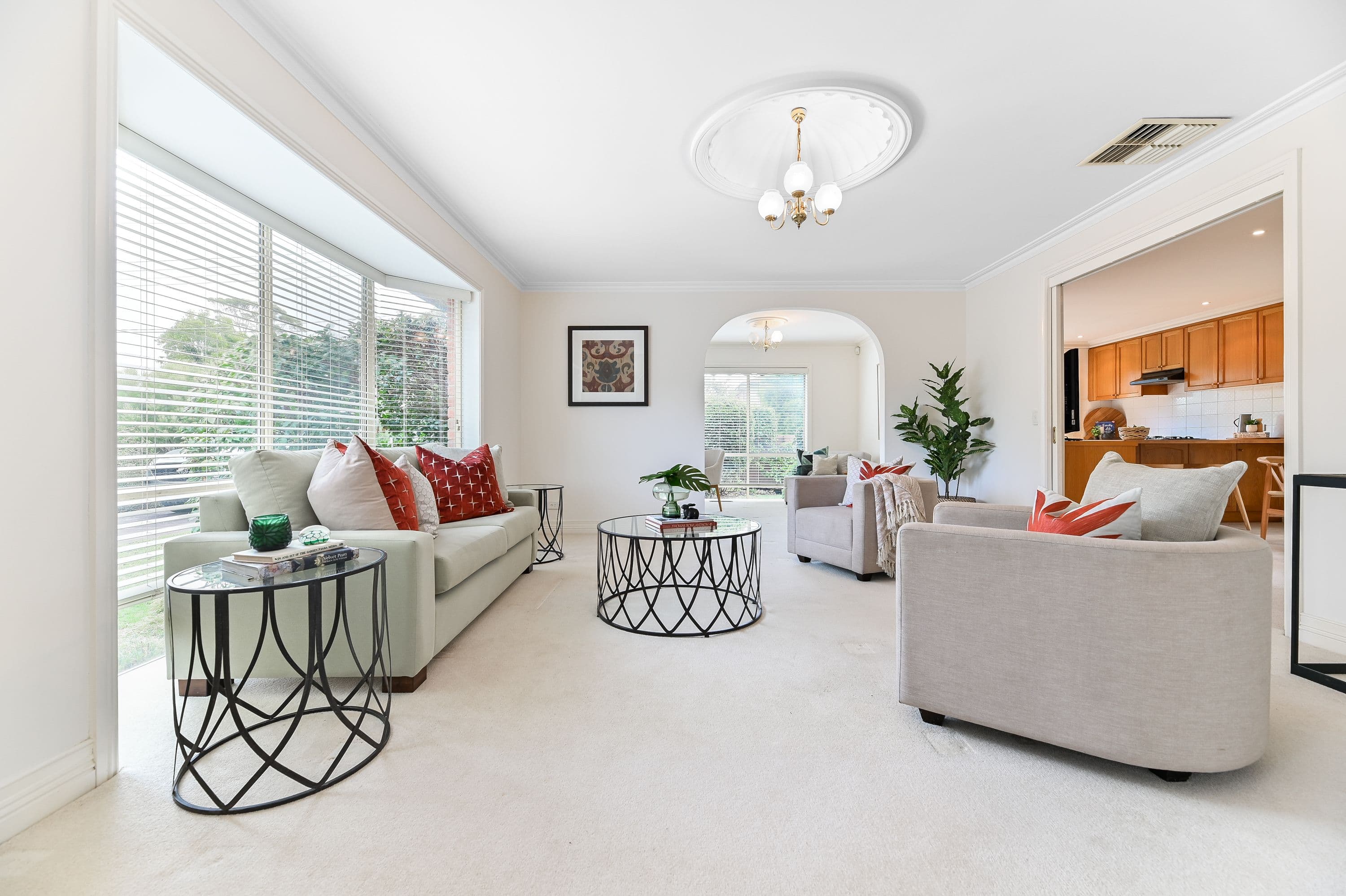 10 Myers Avenue, Glen Waverley VIC 3150, Glen Waverley - Thumbnail 2