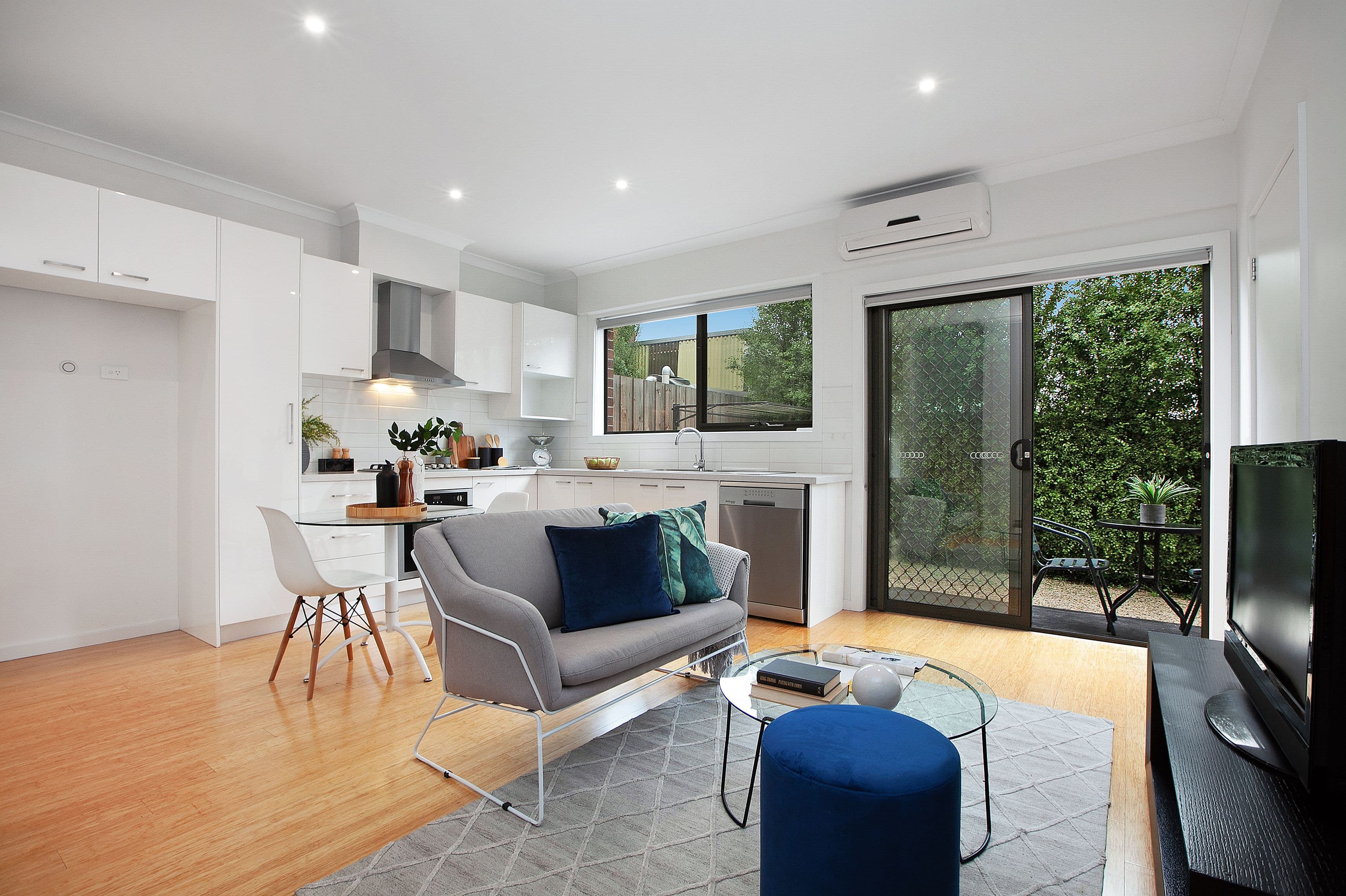 23 Simmons Drive, Seaholme - Image 1