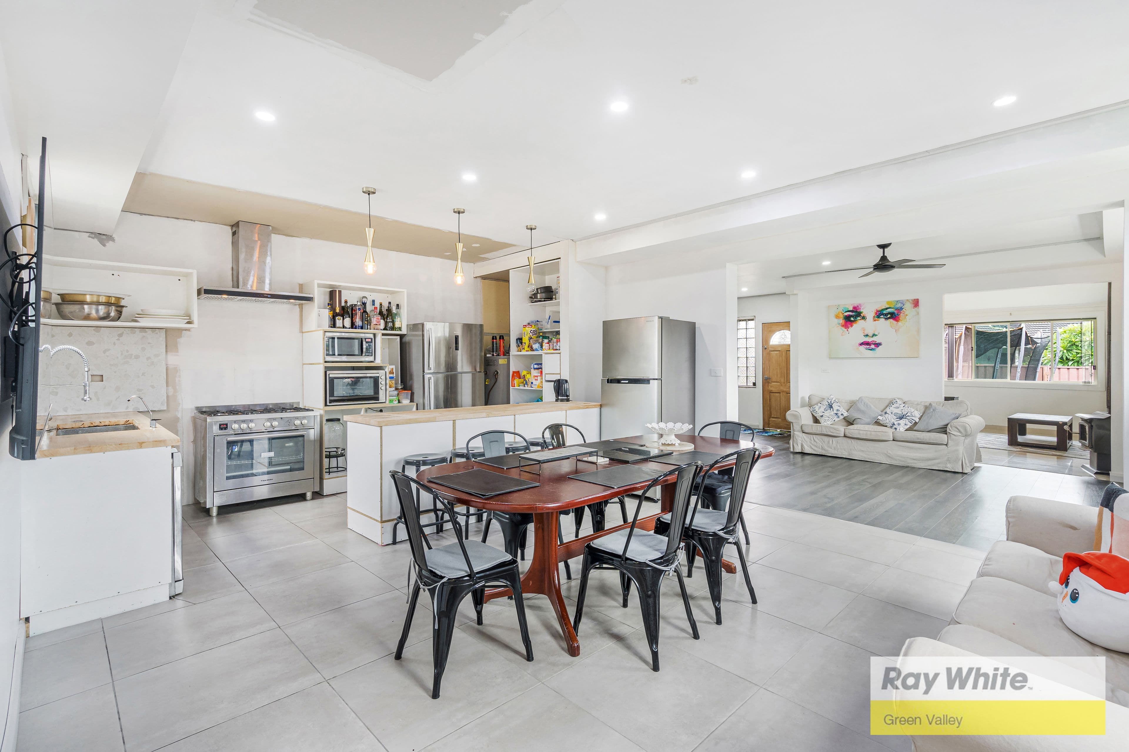 4 Hebburn Place, Cartwright NSW 2168, Cartwright - Thumbnail 2
